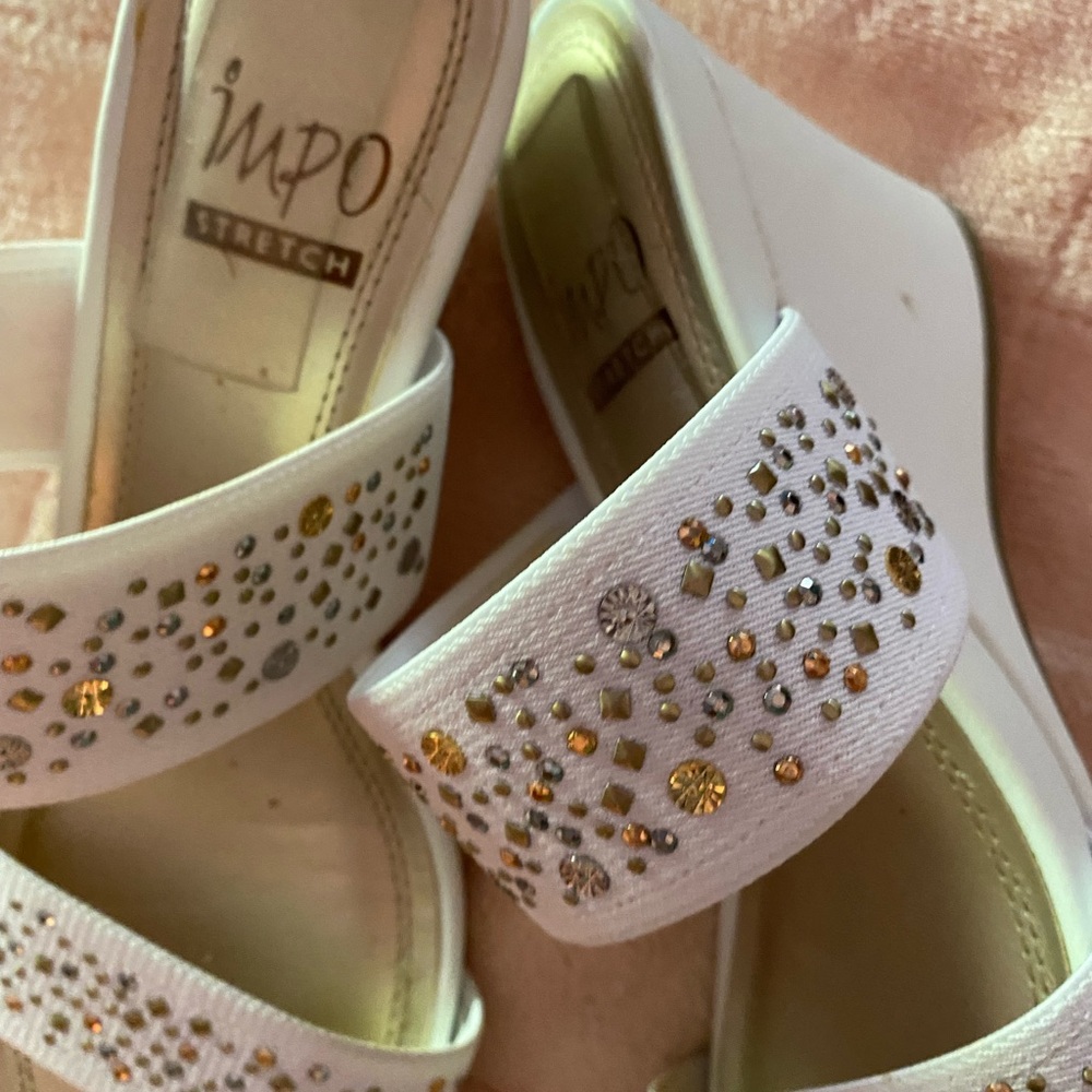 Impo Sandals. New. Size 8  Embellishments